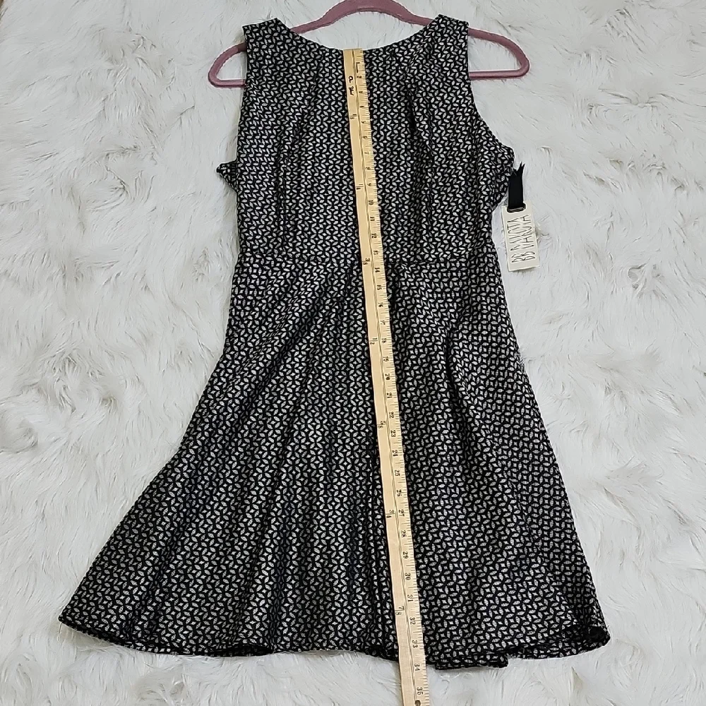 BB Dakota Monochrome Patterned Dress - Picture 3 of 15